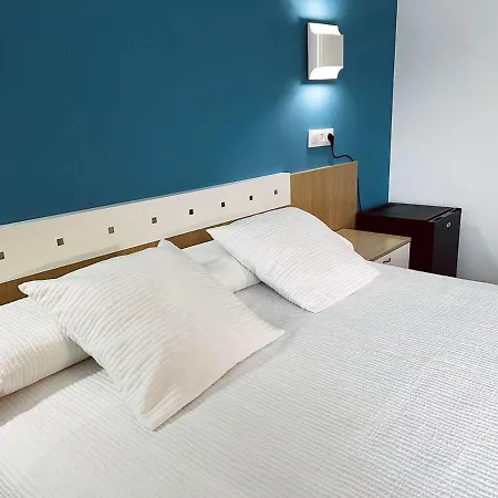 La Otel 2*