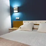 Hotell La 2*